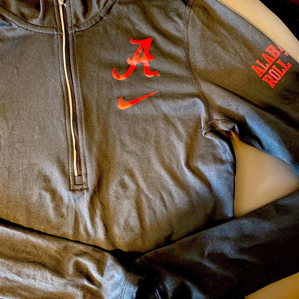 Nike women’s xs university of Alabama roll tide